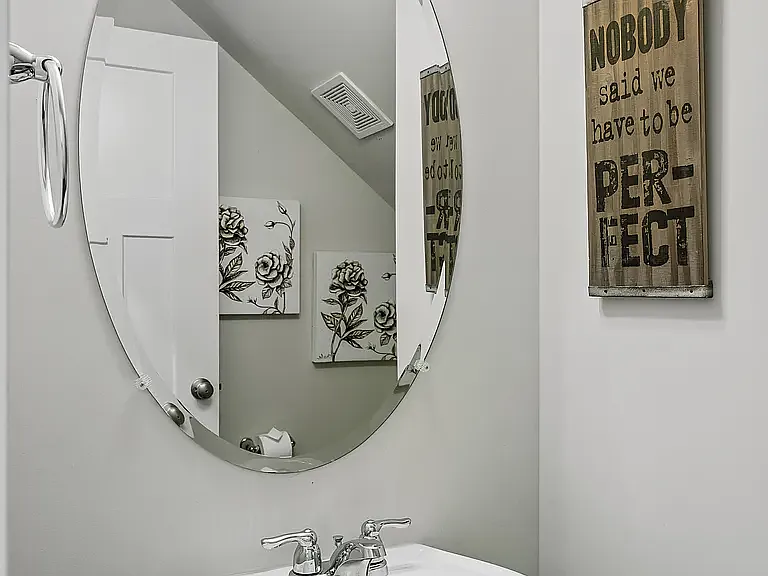 3041 Commonwealth Dr — Photo 25