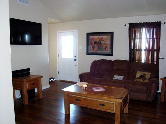 3rd image of 1304 W County Road 140
