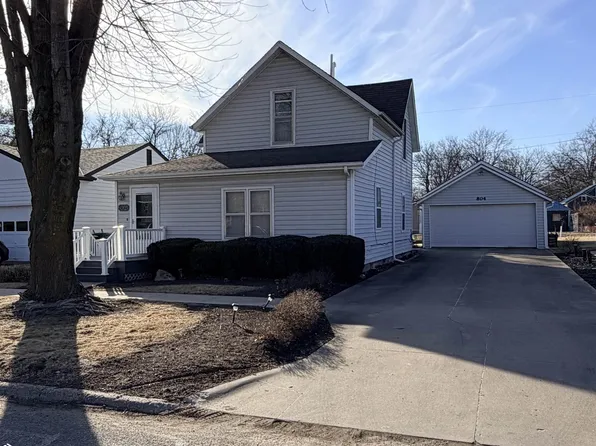 804 S 4th St, Fairfield, IA 52556