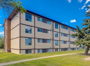South Park Apartments, Medicine Hat, AB T1B 3M1