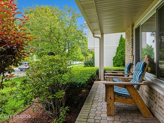 2nd image of 323 Camden Pl