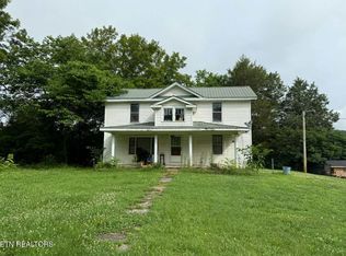 3101 Sugar Grove Valley Rd, Harriman, TN 37748