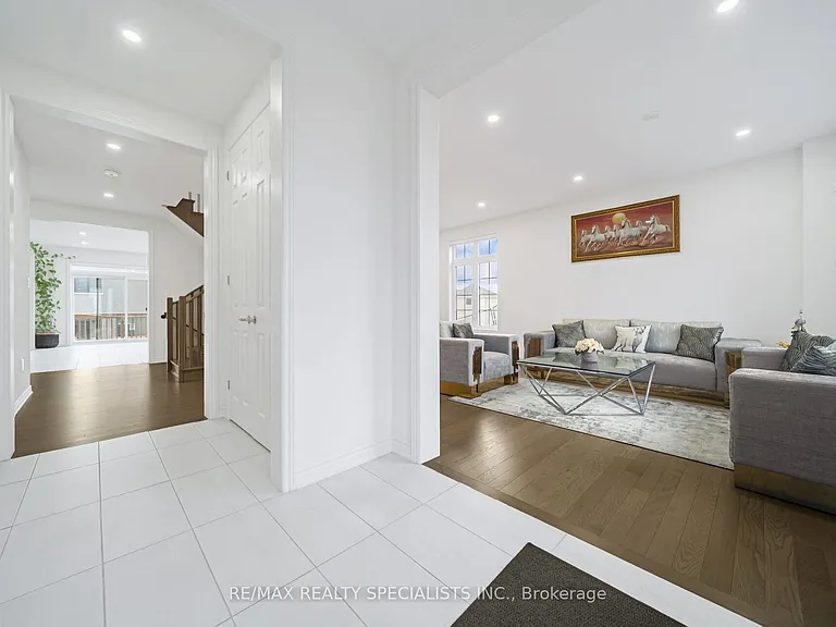 4 Elderberry Way — Photo 5
