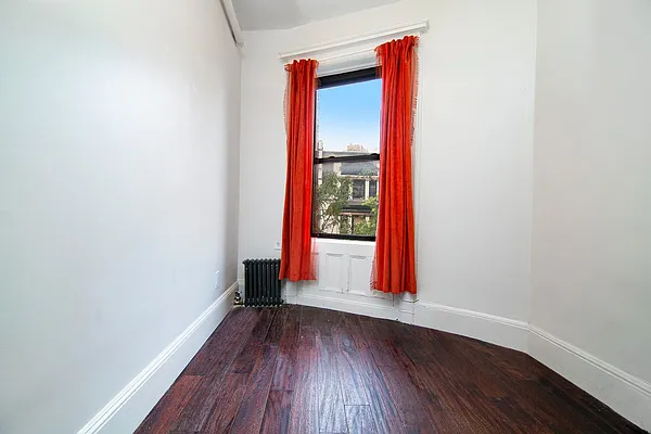 Rented by REAL New York | media 31