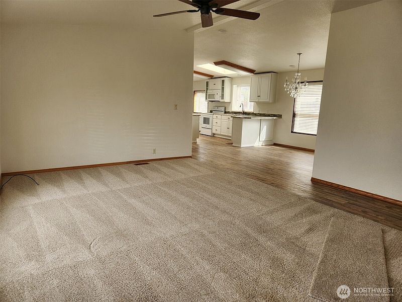 5th image of 309 5th Avenue SE