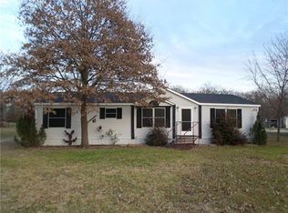 305 Rs County Rd #3317, Emory, TX 75440