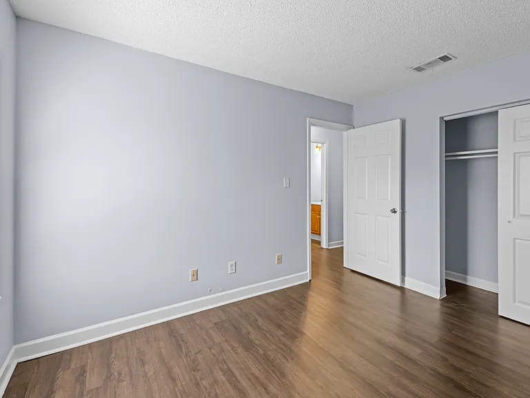 Sabal Palms Apartments — Photo 20