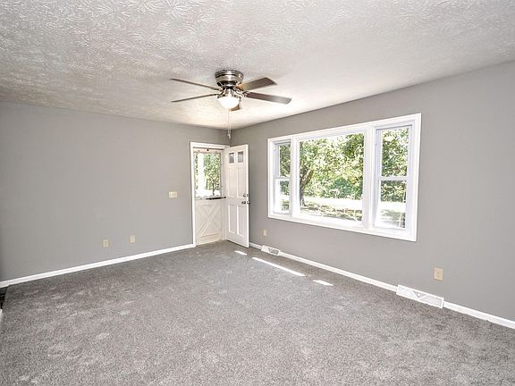 2nd image of 425 Canton Blue Springs Rd