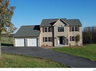 2057 Katem Ct, Fogelsville, PA 18051