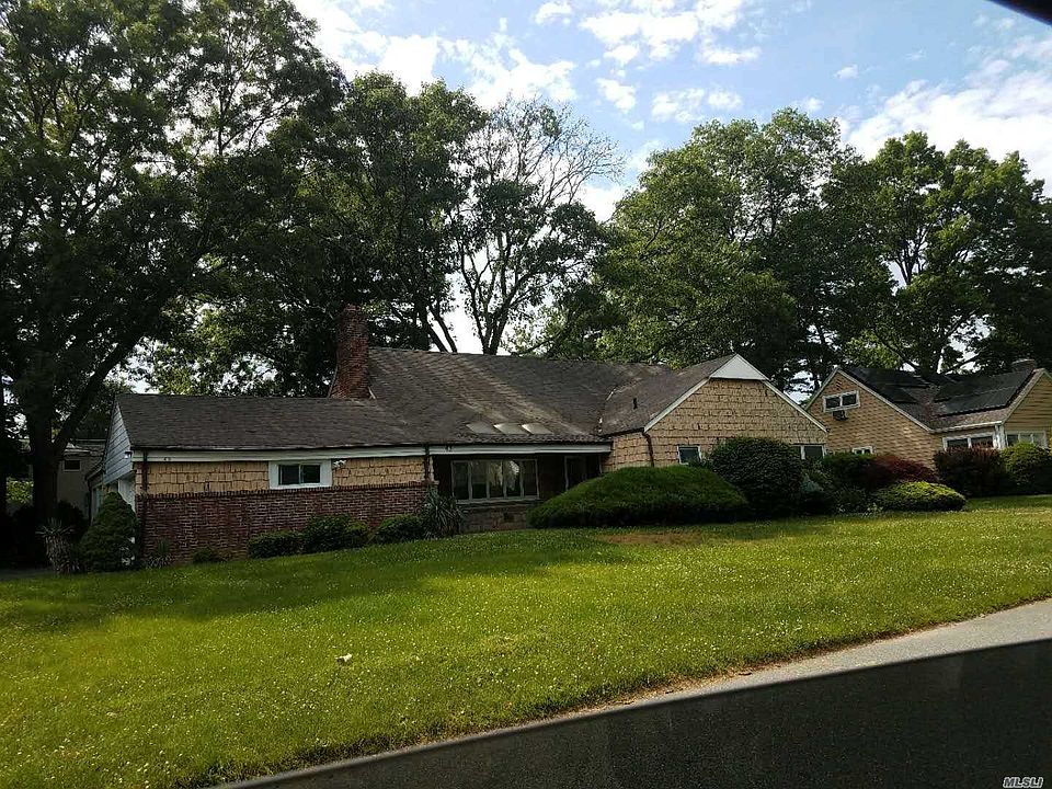 1st image of 43 Westwood Cir