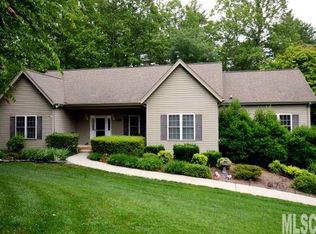 1018 Bramblewood Ct NE, Lenoir, NC 28645