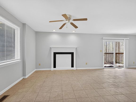 5th image of 5367 Wayne St APT C