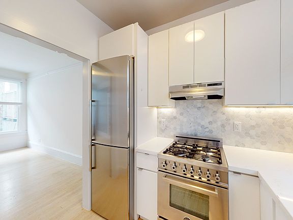4th image of 1330 Union St APT 11