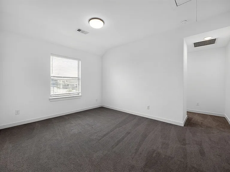 1104 Saratoga Rd — Photo 29