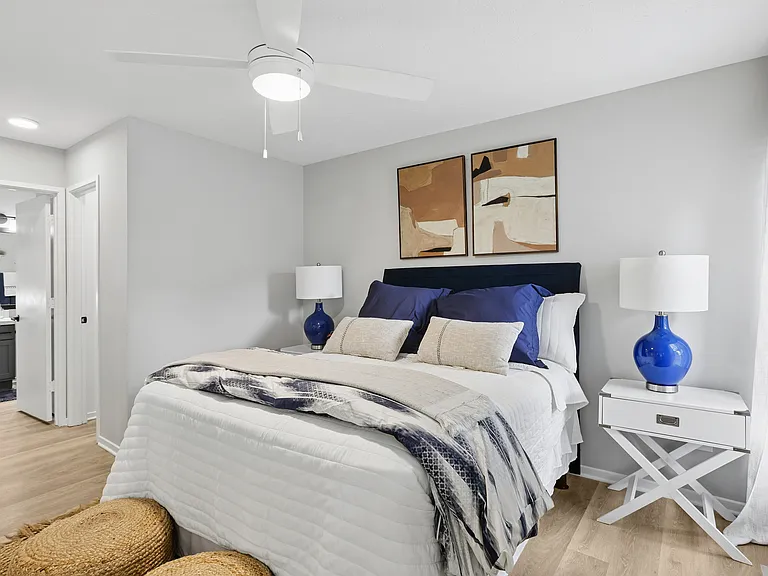 Avana Court — Photo 16