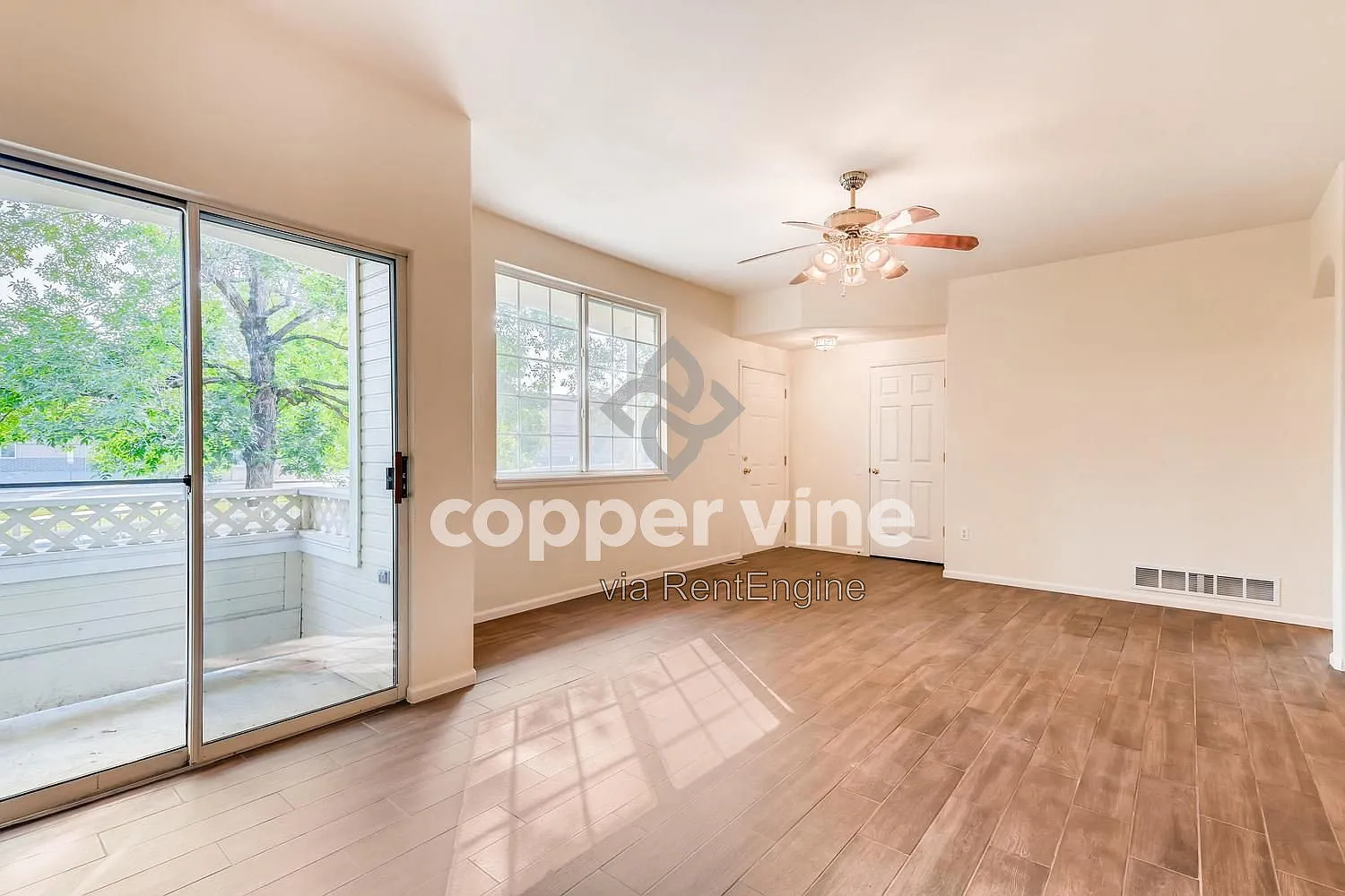 2 bed, 2.0 bath, 1085 sqft, $1,980 — Photo 3