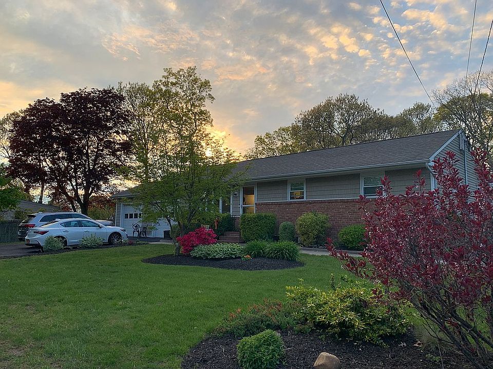 1st image of 15 Oak St