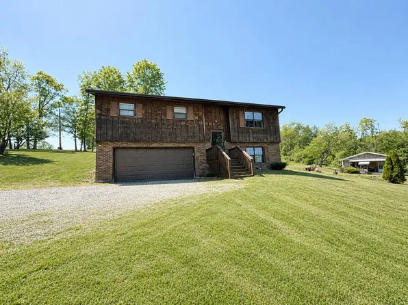 510 W Main St, Oak Hill, OH 45656