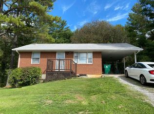 1804 Whipple Dr, Blacksburg, VA 24060