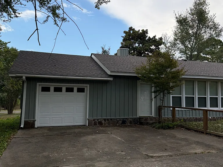 1740 W Front St — Photo 12