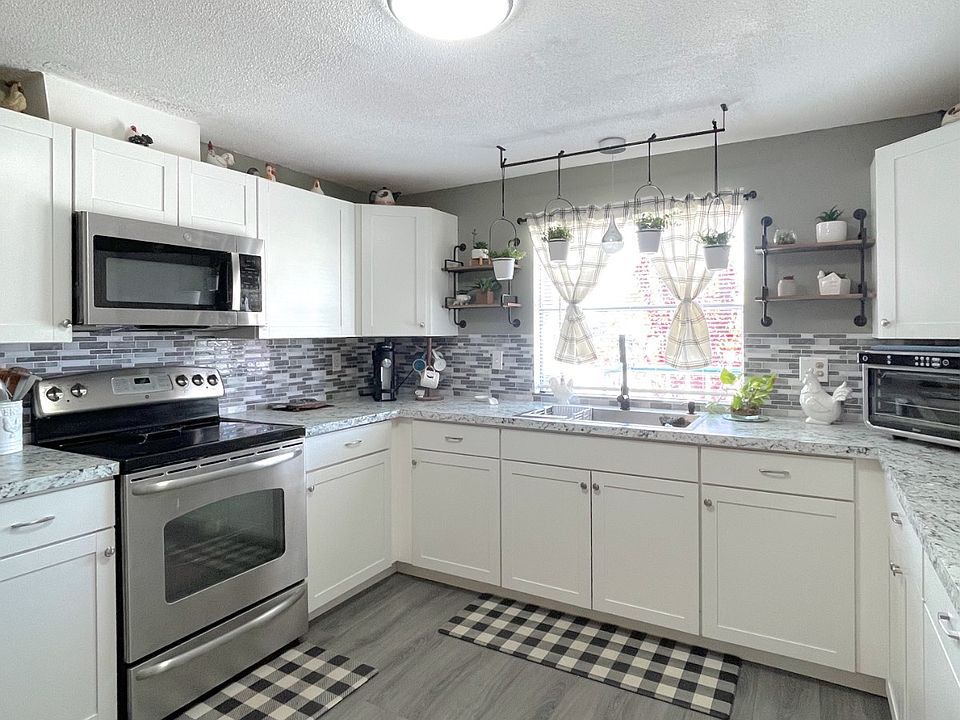 1st image of 483 Windmill Blvd