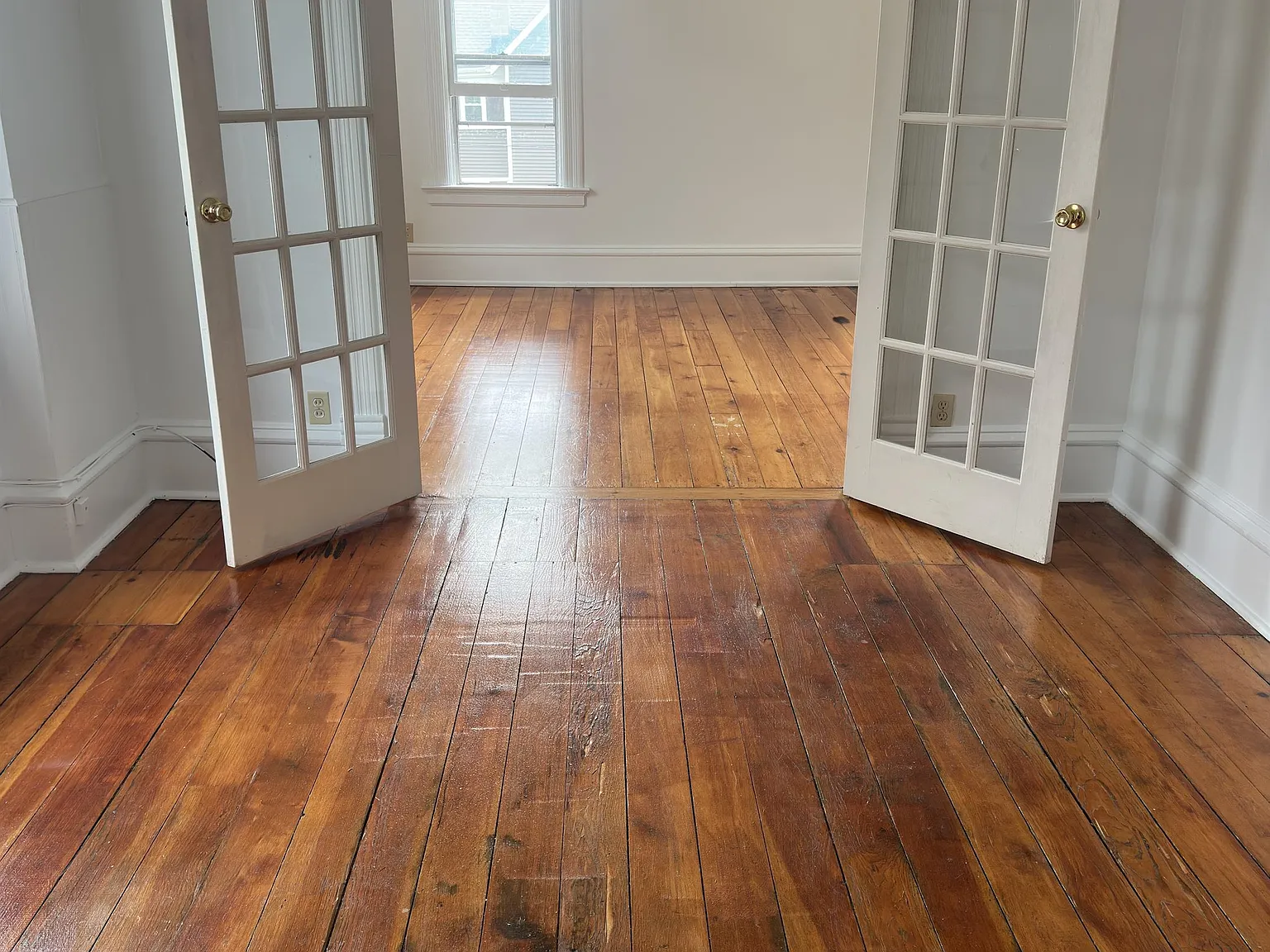 733 Rose Street — Photo 2