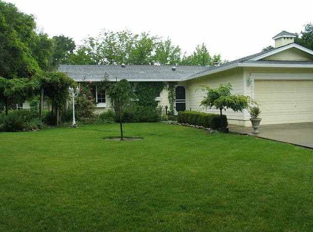 1st image of 17694 Lake Forest Dr