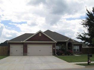 117 Devonshire Ave, Lowell, AR 72745