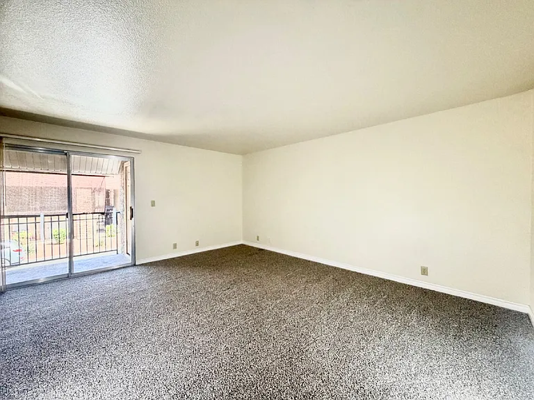 5281 River Glen Dr #222 — Photo 22