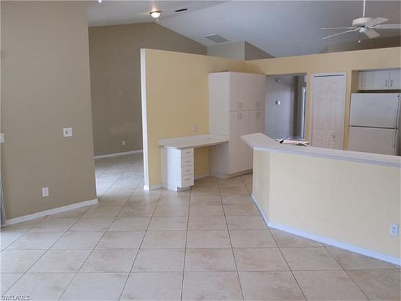 3rd image of 18065 Horseshoe Bay Cir