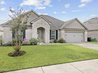 132 Grace View Dr, Lafayette, LA 70506
