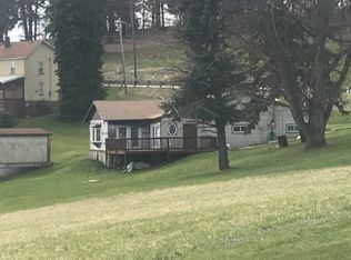 1160 Cross Creek Rd, Burgettstown, PA 15021