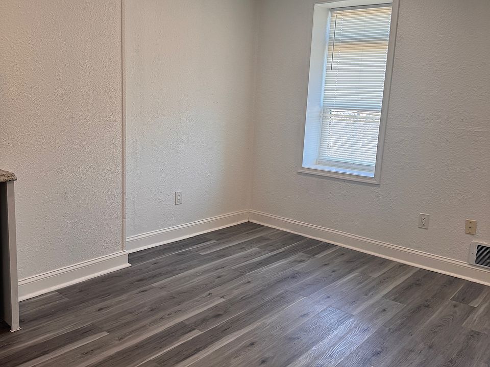 1st image of 1240 E North Ave #6