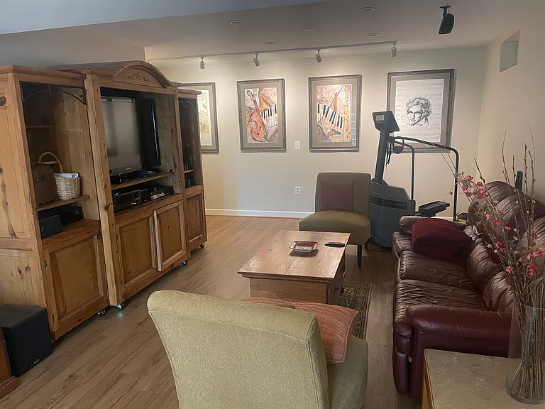 7747 Royal Sydney Dr — Photo 1