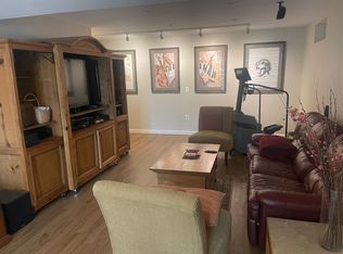 7747 Royal Sydney Dr, Gainesville, VA 20155