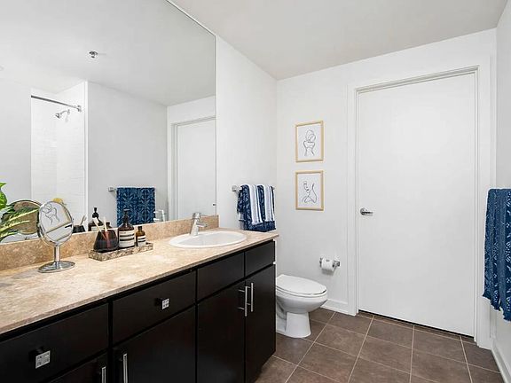 2nd image of 345 W Kinzie St #2407