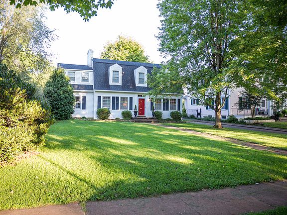 2nd image of 1512 Linden Ave
