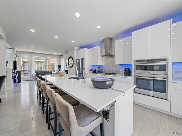 15795 E Broncos Place, Englewood, CO 80112