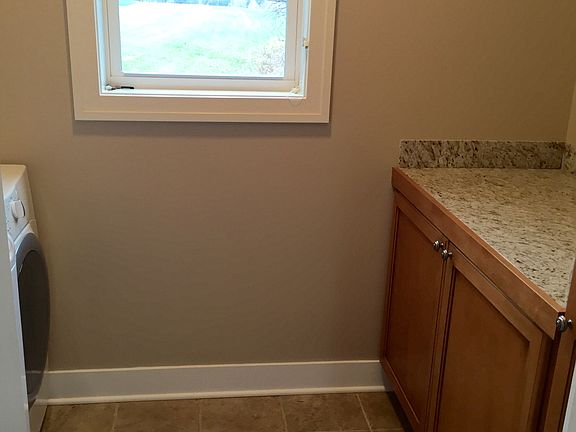 3rd image of 957 Esker Dr