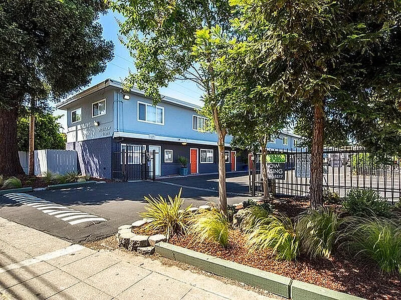 Greenleaf Apartments
