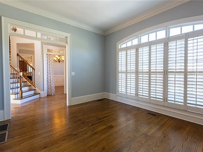 2360 Manor Creek Ct — Photo 9