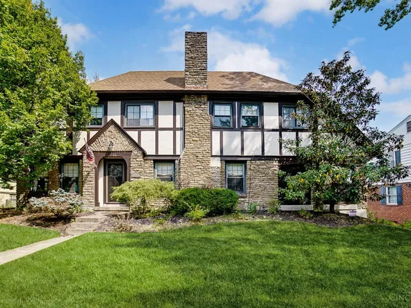 3936 Ledgewood Dr, Cincinnati, OH 45229