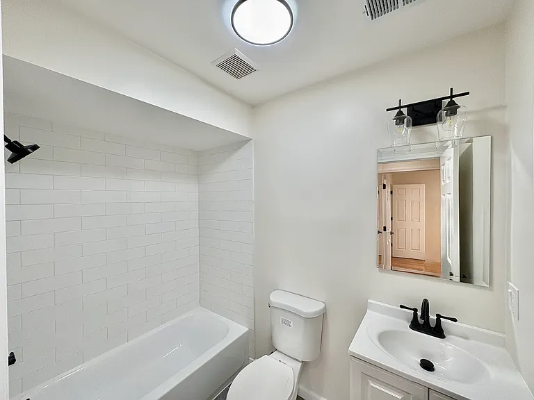 156 Ridgewood Ave #1 — Photo 43