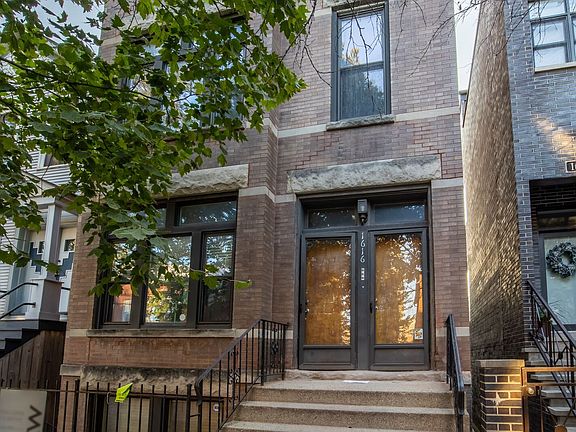 2nd image of 1616 N Wood St APT 3