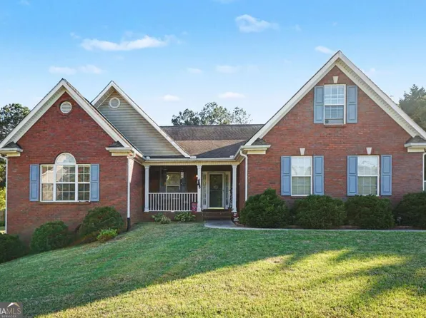 1405 Shiloh Oak Dr, Loganville, GA 30052