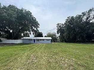 5009 Poplar Ave, Bowling Green, FL 33834