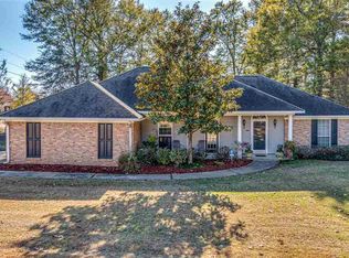 1408 Forbes Dr, Byram, MS 39272