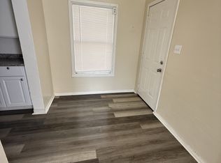 931 E Brundage Ln #8, Bakersfield, CA 93307