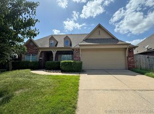 1004 S 75th St, Broken Arrow, OK 74014