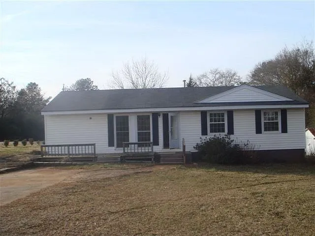 2347 Danielsville Rd photo 1